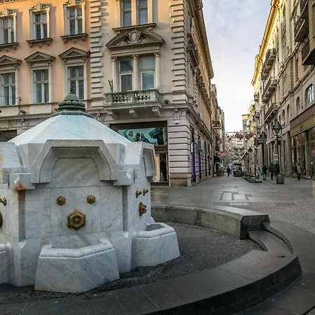 公寓 Center 贝尔格莱德